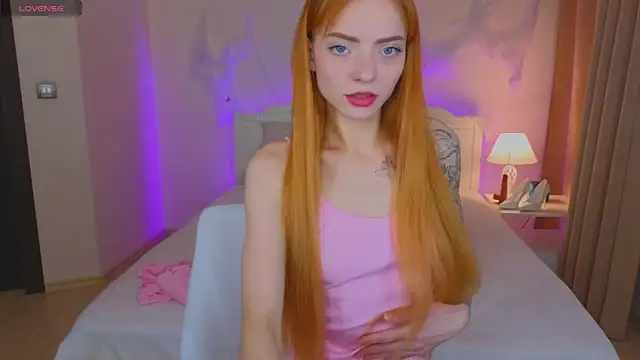 SheRry SandRra online show from 10-27-25, 10:41