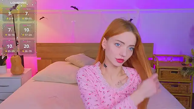 SheRry SandRra online show from 10-31-25, 10:27