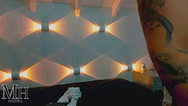 Snapshot of MizzHell chatting on 03-03-26, 04:07 MizzHell online show from 03-03-26, 04:07