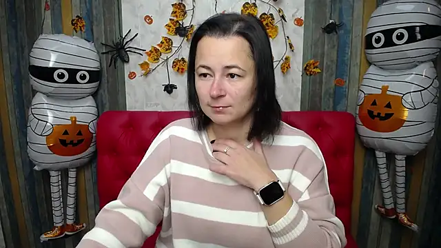 MarieSho online show from 10-20-25, 06:14