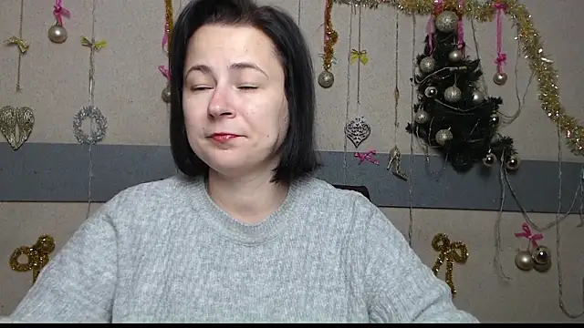 Snapshot of MarieSho chatting on 01-12-26, 06:02 MarieSho online show from 01-12-26, 06:02