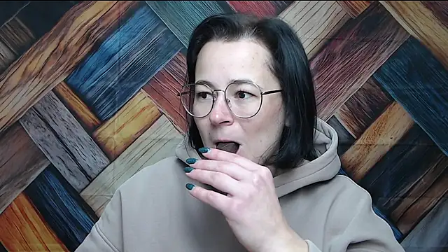 Snapshot of MarieSho chatting on 01-16-26, 07:12 MarieSho online show from 01-16-26, 07:12