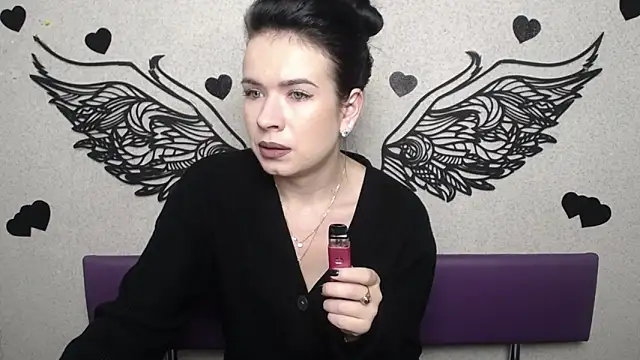 JasmineKouch online show from 11-17-25, 07:14