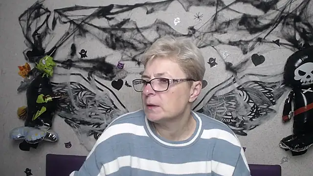 Snapshot of EmiliaGree chatting on 11-04-25, 06:07 EmiliaGree online show from 11-04-25, 06:07