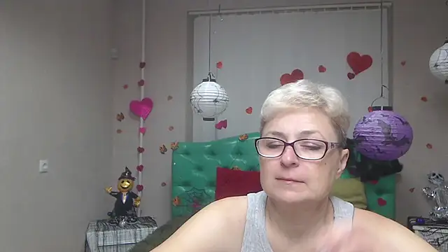 Snapshot of EmiliaGree chatting on 11-12-25, 06:08 EmiliaGree online show from 11-12-25, 06:08