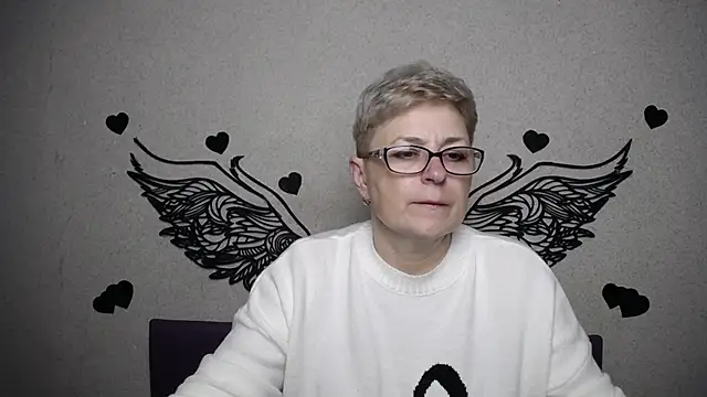 Snapshot of EmiliaGree chatting on 03-22-26, 06:00 EmiliaGree online show from 03-22-26, 06:00