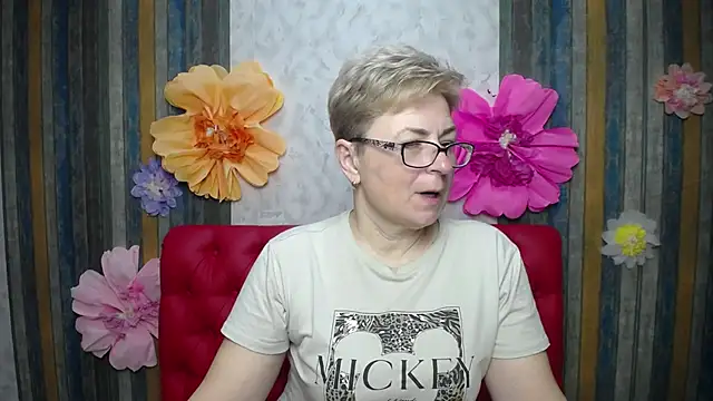 EmiliaGree online show from 05-07-26, 05:07