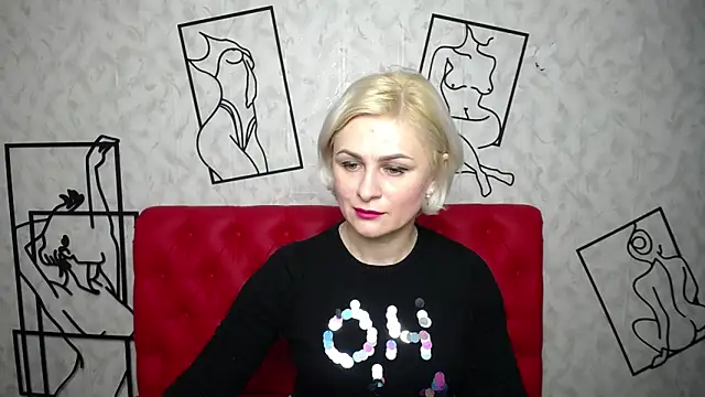 Snapshot of OliviaHorst chatting on 12-11-24, 06:25 OliviaHorst online show from 12-11-24, 06:25