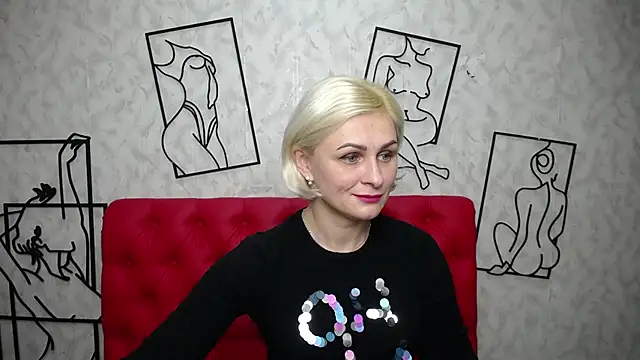 Snapshot of OliviaHorst chatting on 12-11-24, 04:31 OliviaHorst online show from 12-11-24, 04:31