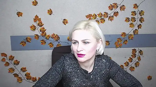 Snapshot of OliviaHorst chatting on 12-12-24, 09:30 OliviaHorst online show from 12-12-24, 09:30