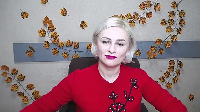 Snapshot of OliviaHorst chatting on 12-14-24, 09:18 OliviaHorst online show from 12-14-24, 09:18