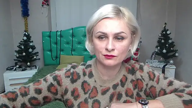 Snapshot of OliviaHorst chatting on 12-18-24, 02:28 OliviaHorst online show from 12-18-24, 02:28