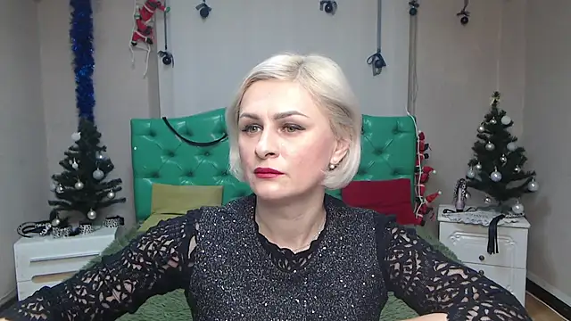 Snapshot of OliviaHorst chatting on 12-19-24, 06:12 OliviaHorst online show from 12-19-24, 06:12