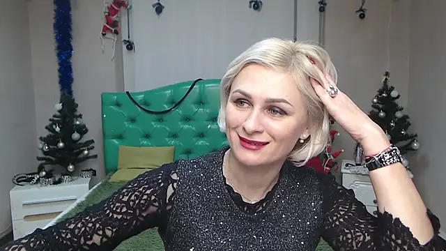 Snapshot of OliviaHorst chatting on 12-19-24, 09:18 OliviaHorst online show from 12-19-24, 09:18