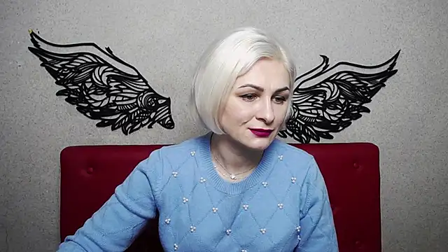 Snapshot of OliviaHorst chatting on 02-08-25, 06:12 OliviaHorst online show from 02-08-25, 06:12