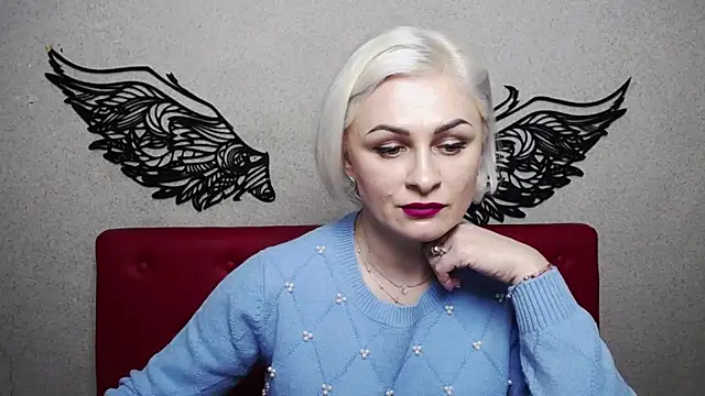 Snapshot of OliviaHorst chatting on 02-08-25, 09:13 OliviaHorst online show from 02-08-25, 09:13