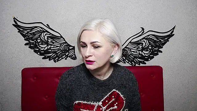 Snapshot of OliviaHorst chatting on 02-09-25, 06:33 OliviaHorst online show from 02-09-25, 06:33