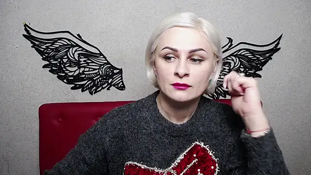 Snapshot of OliviaHorst chatting on 02-09-25, 09:58 OliviaHorst online show from 02-09-25, 09:58