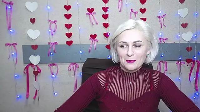 Snapshot of OliviaHorst chatting on 02-12-25, 12:12 OliviaHorst online show from 02-12-25, 12:12