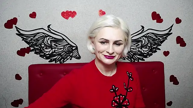 Snapshot of OliviaHorst chatting on 02-13-25, 12:21 OliviaHorst online show from 02-13-25, 12:21