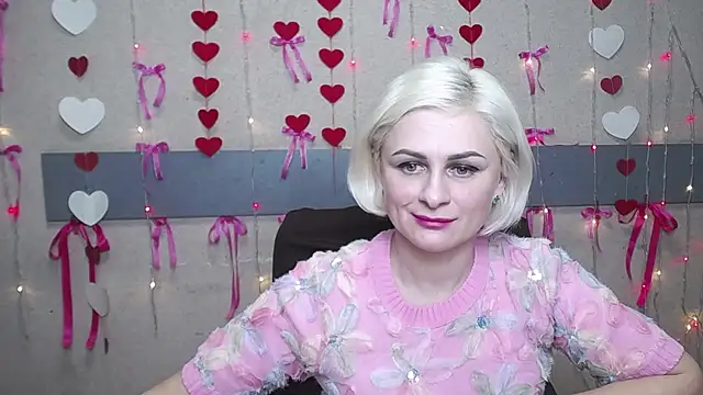 Snapshot of OliviaHorst chatting on 02-22-25, 09:45 OliviaHorst online show from 02-22-25, 09:45