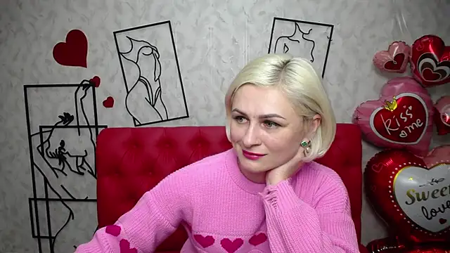 Snapshot of OliviaHorst chatting on 02-27-25, 01:07 OliviaHorst online show from 02-27-25, 01:07