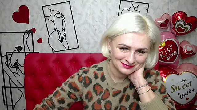 Snapshot of OliviaHorst chatting on 03-01-25, 02:13 OliviaHorst online show from 03-01-25, 02:13