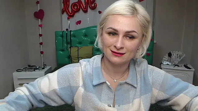 Snapshot of OliviaHorst chatting on 03-12-25, 09:23 OliviaHorst online show from 03-12-25, 09:23