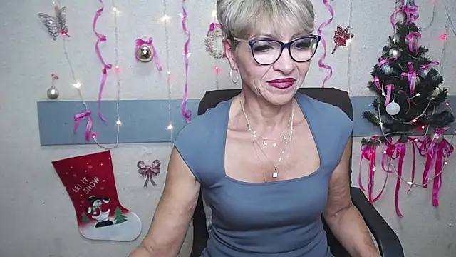 EllaBonito online show from 12-22-24, 09:44