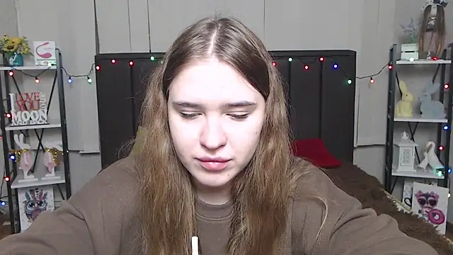 LauraHlot online show from 01-25-25, 10:50