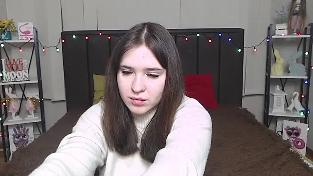 LauraHlot online show from 02-01-25, 04:03