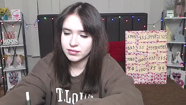 LauraHlot online show from 02-01-25, 07:13