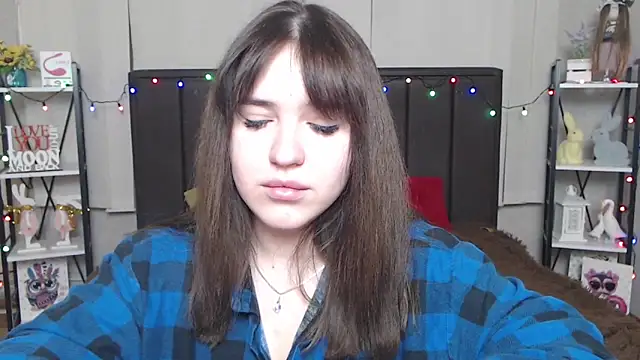 LauraHlot online show from 02-11-25, 12:49