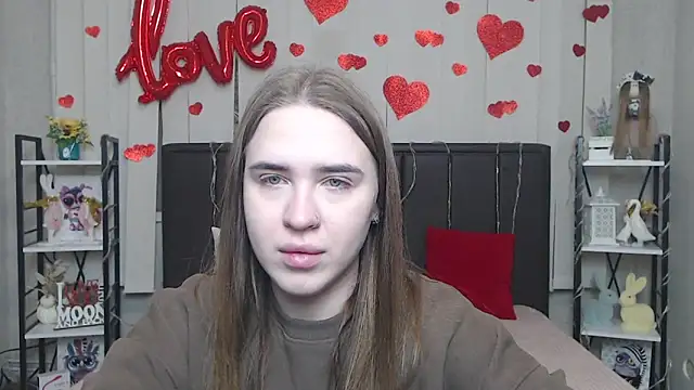 LauraHlot online show from 01-16-26, 06:12