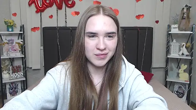 LauraHlot online show from 04-01-26, 01:41