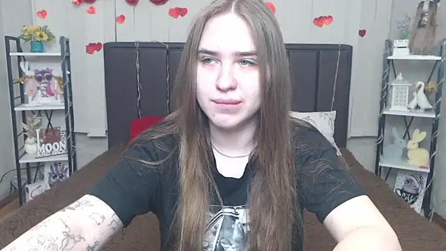 LauraHlot online show from 05-14-26, 05:31