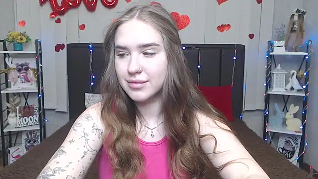 LauraHlot online show from 05-26-26, 06:42