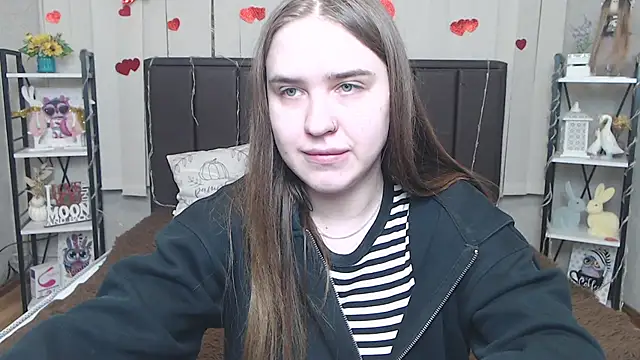 LauraHlot online show from 05-31-26, 06:09