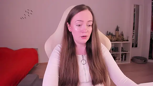 Snapshot of WalkingGirl chatting on 11-09-25, 07:23 WalkingGirl online show from 11-09-25, 07:23