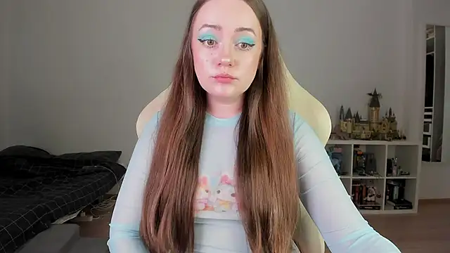 WalkingGirl online show from 03-19-26, 03:38