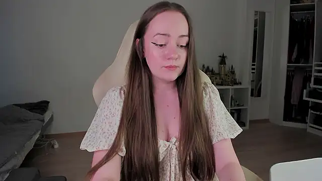 WalkingGirl online show from 03-24-26, 04:23