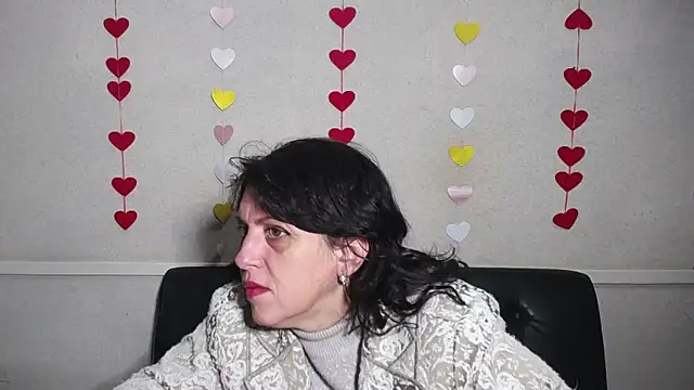 LuciaMii online show from 01-23-25, 06:03