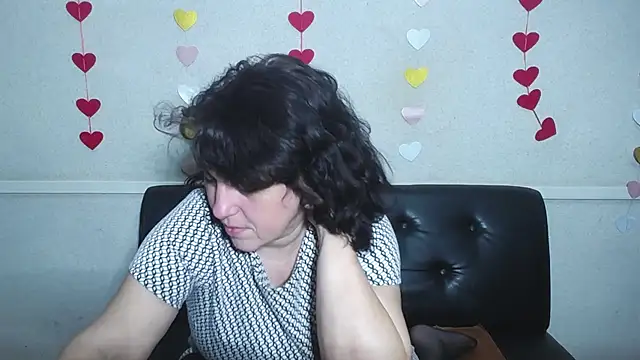 LuciaMii online show from 01-27-25, 03:37