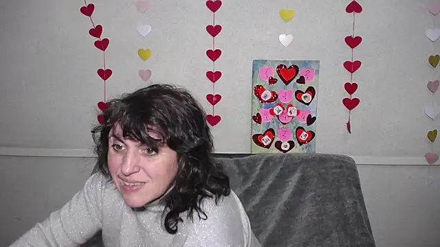 LuciaMii online show from 02-13-25, 09:17