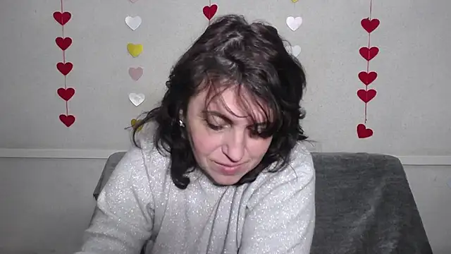 LuciaMii online show from 02-16-25, 09:15