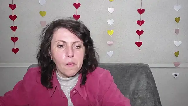 LuciaMii online show from 02-28-25, 06:09