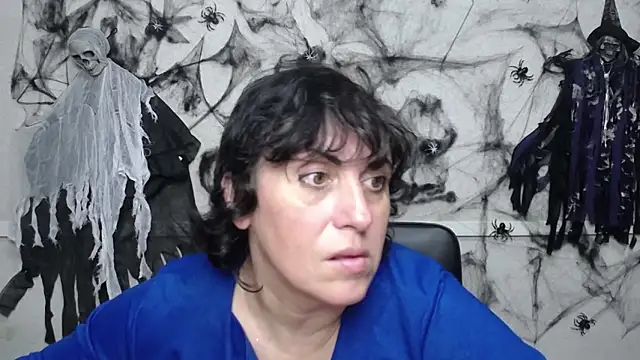 LuciaMii online show from 10-21-25, 05:02