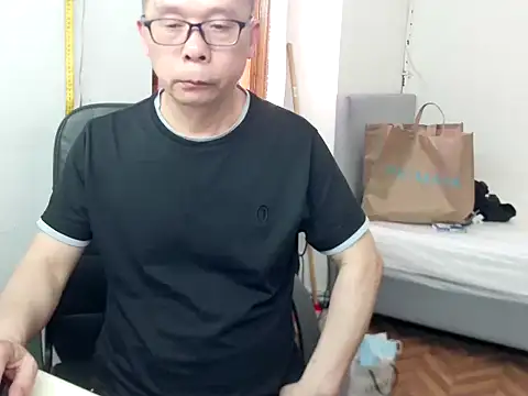 zwc147369 online show from 05-23-26, 12:42