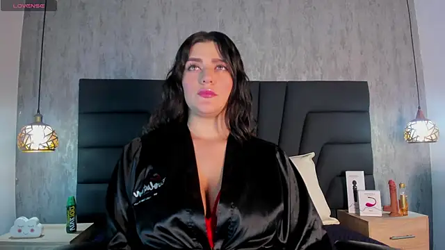 SARA STONE17 online show from 02-05-25, 11:23