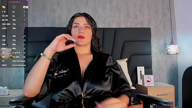 SARA STONE17 online show from 02-05-25, 02:48